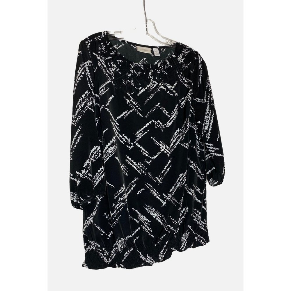 Chicos Women's Black and White Blouse Top Size 1 (8-10)